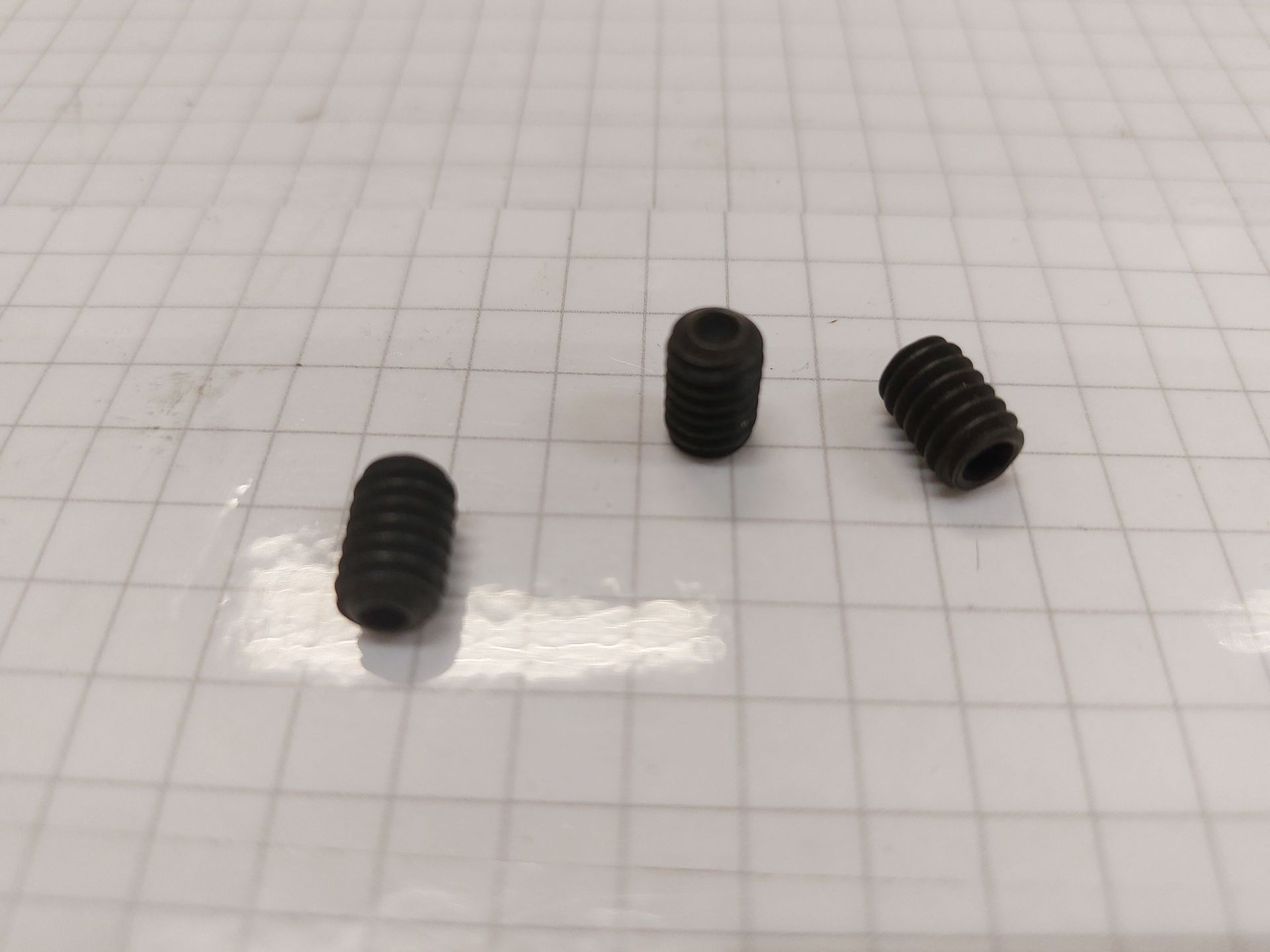[HSSS 1/4 - 20 X 3/8 CUP POINT] WA01744