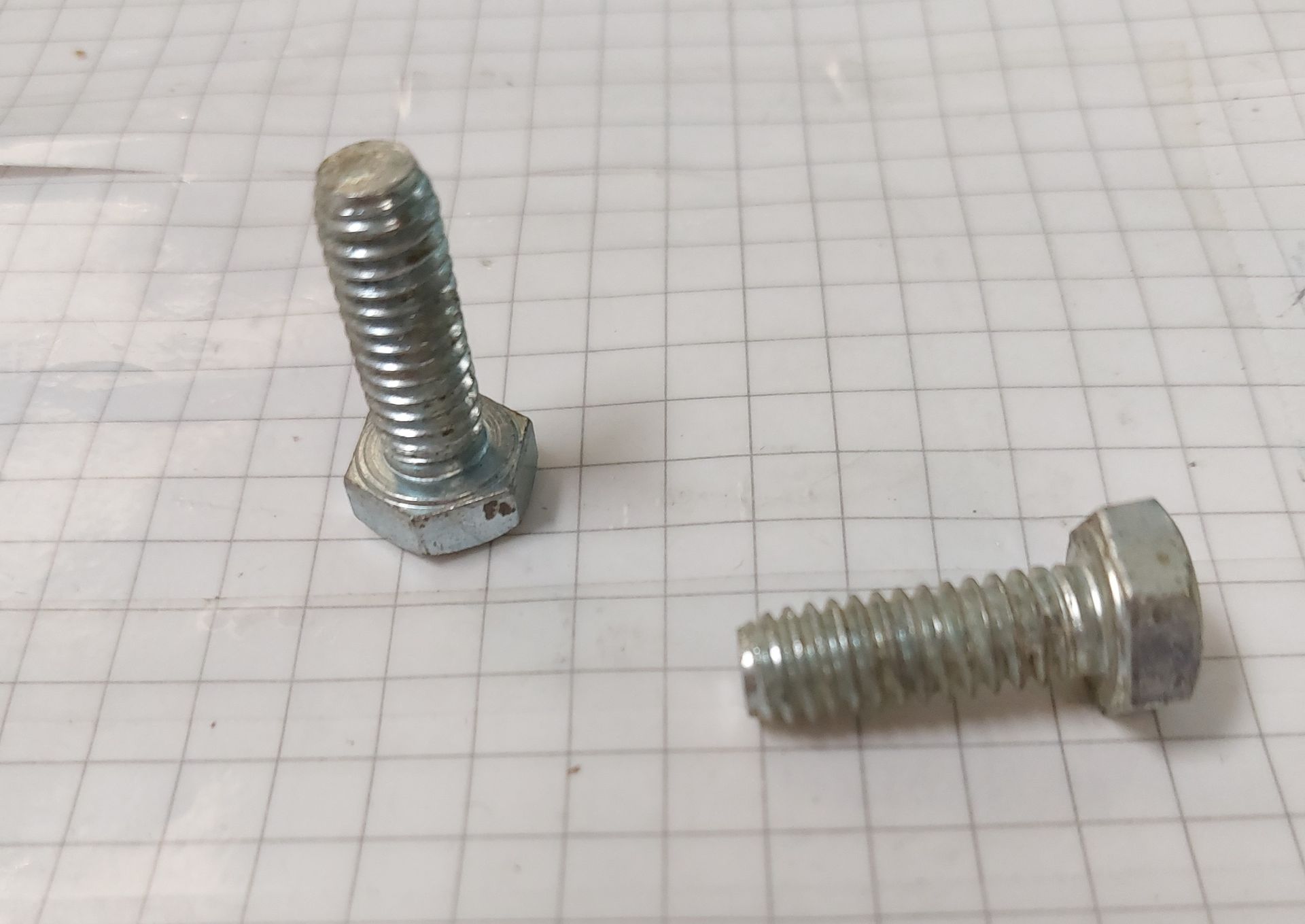 [HHCS 5/16 - 18 X 7/8] WA02931