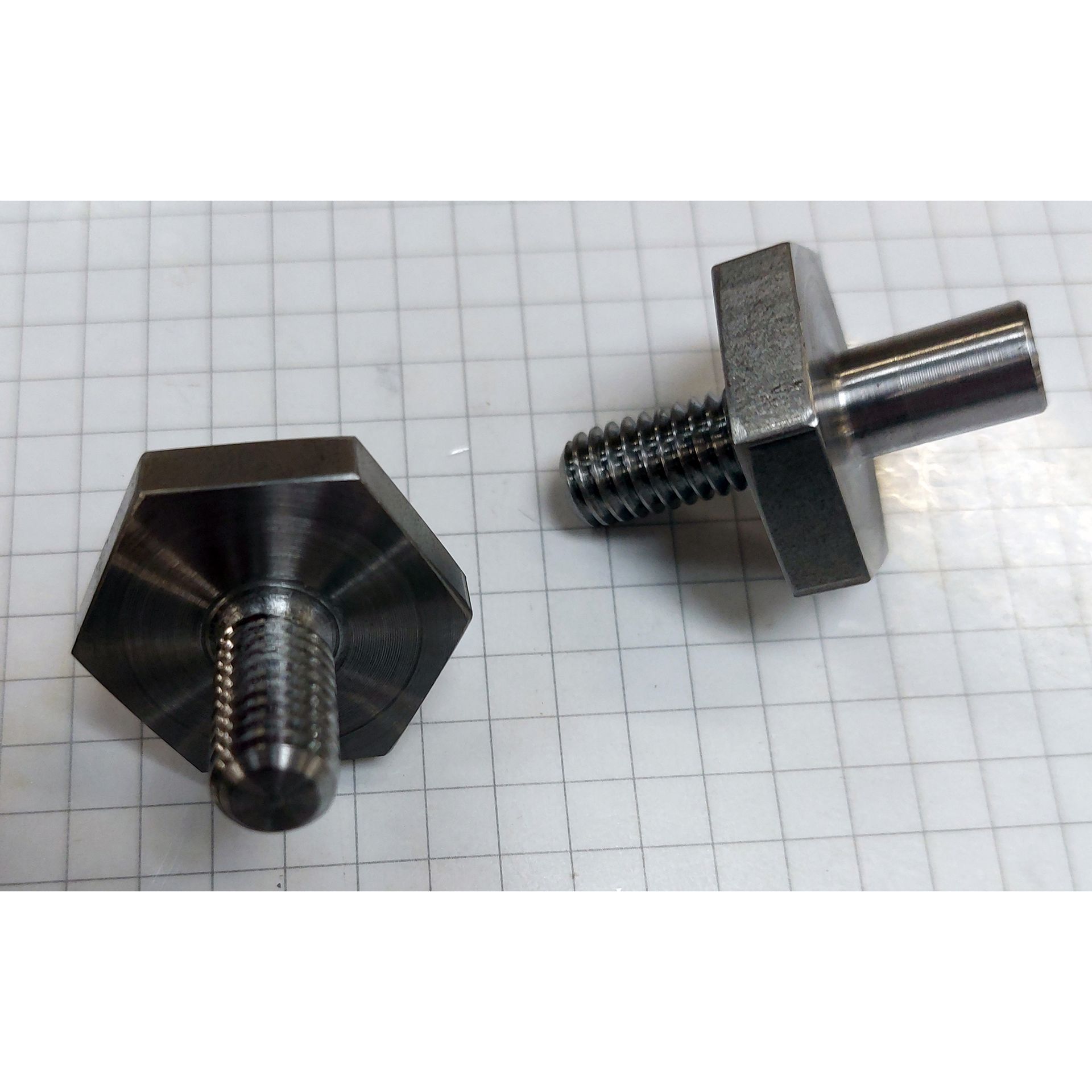 [ADAPTER STUD] R42222E