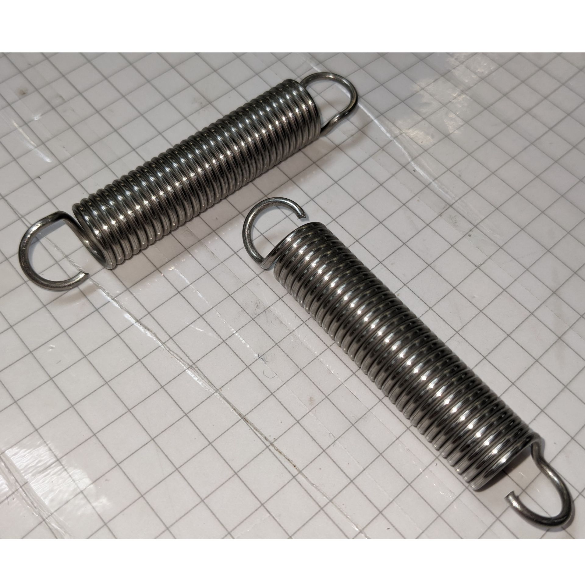 [EXTENSION SPRING SST (10HGS)] WA82301
