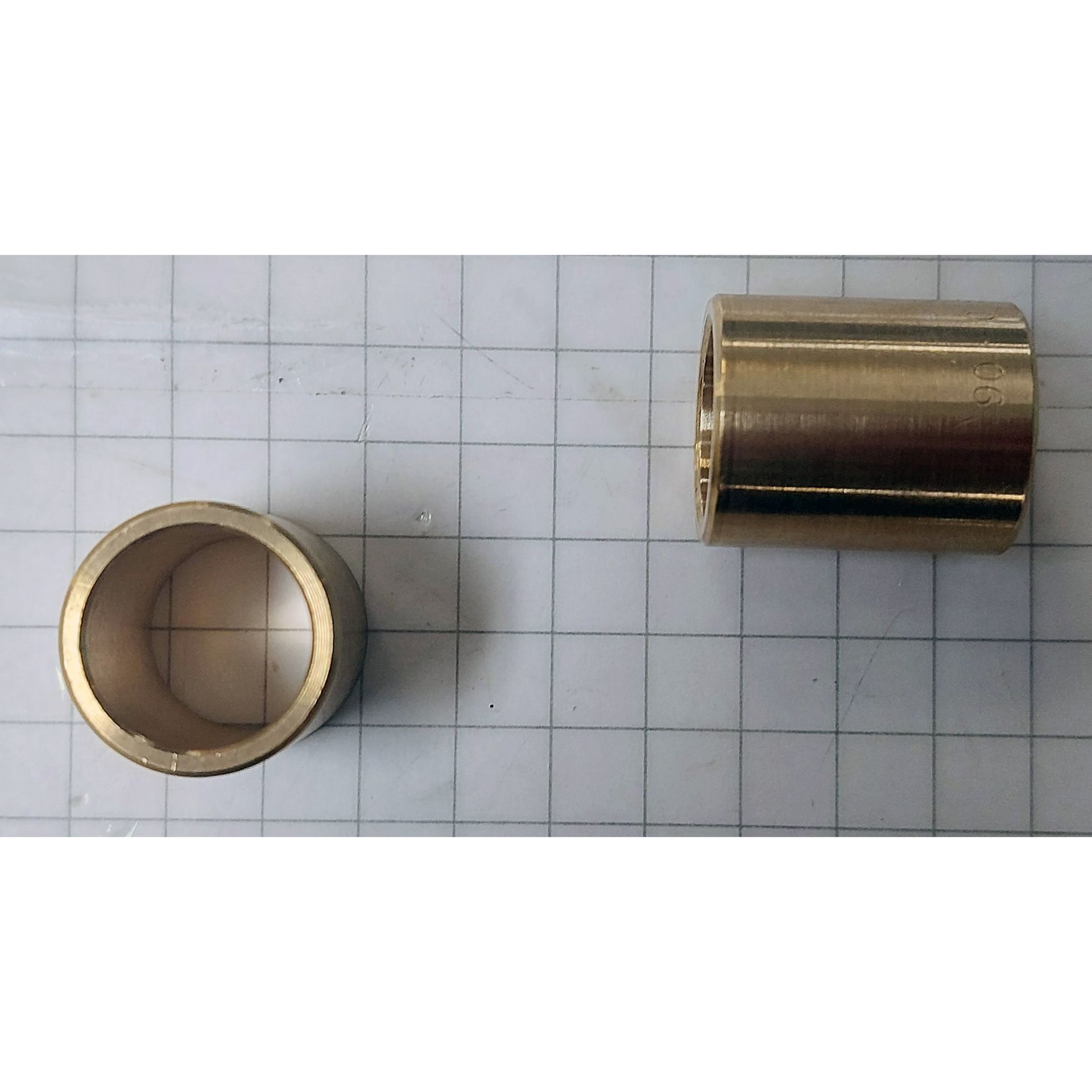 [BUSHING  1/2" x 5/8" x 3/4" LONG] WA25059