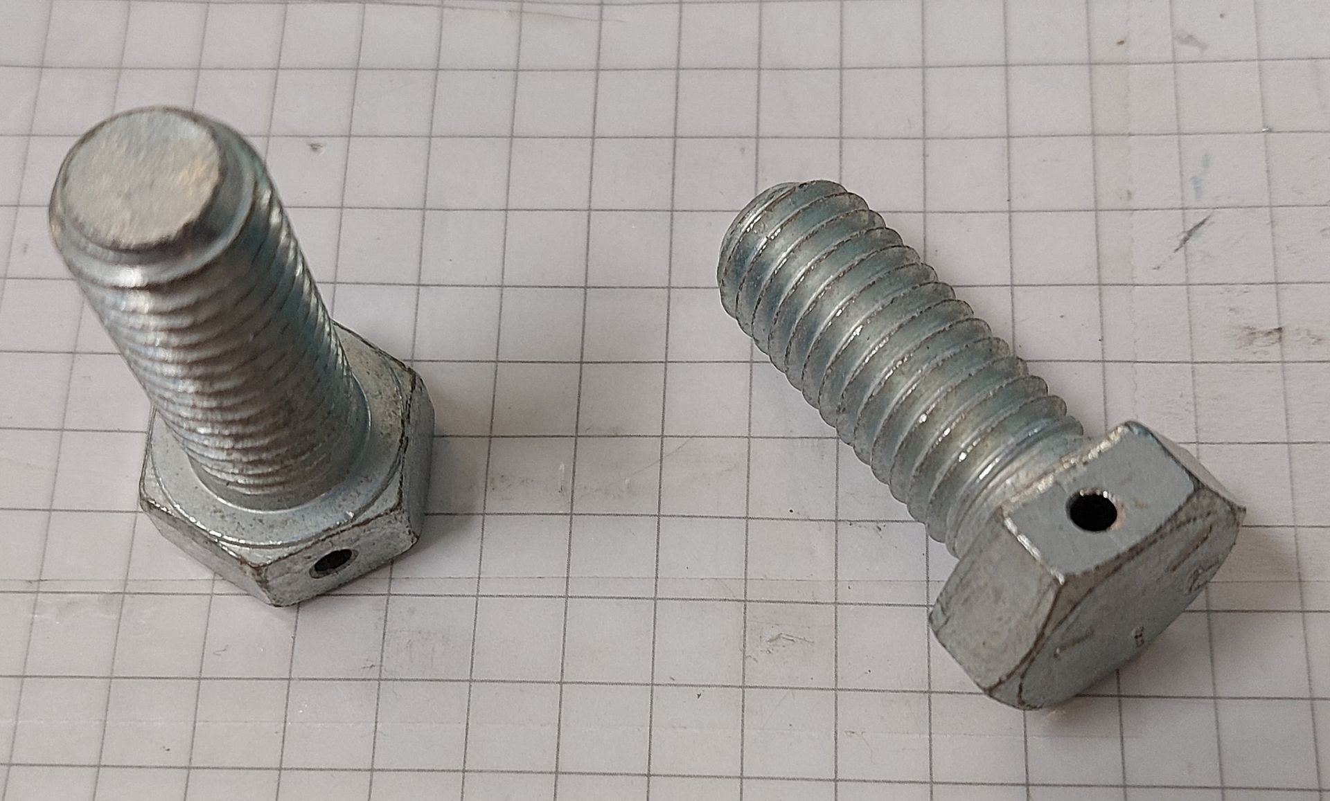 [HHCS 1/2-13 X 1-1/4] WA43494