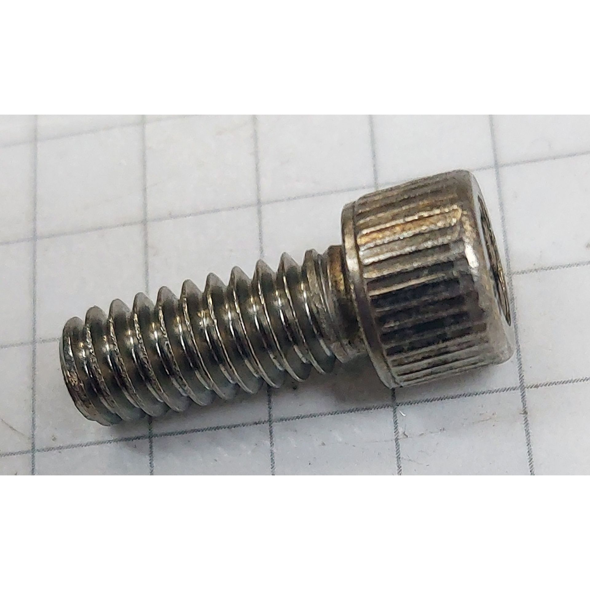 [SHCS 1/4 - 20 x 5/8" LONG SST] WA45270